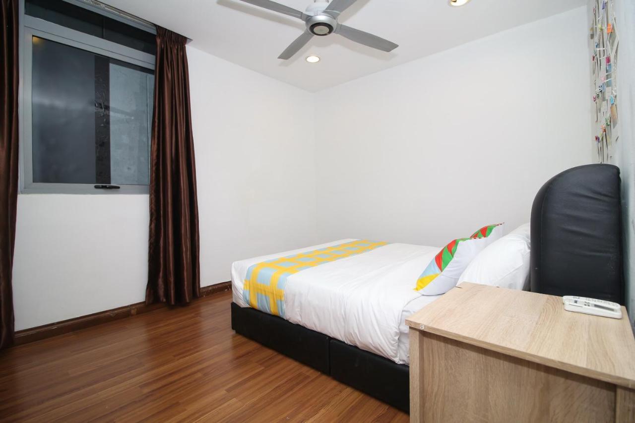 Oyo Home 770 Elite 2Br Taragon Puteri Kuala Lumpur Exterior foto